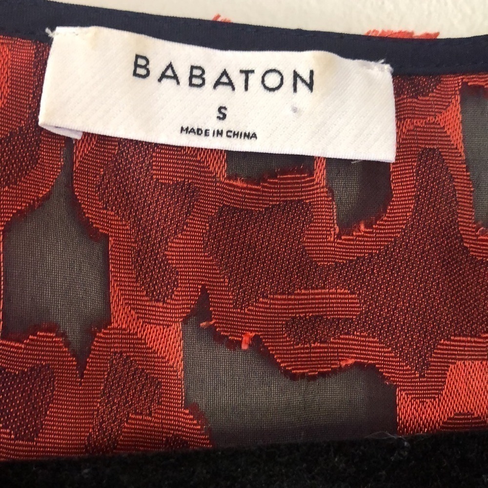 babaton Semi Sheer Coral Pattern Top Size Small - Picture 7 of 7